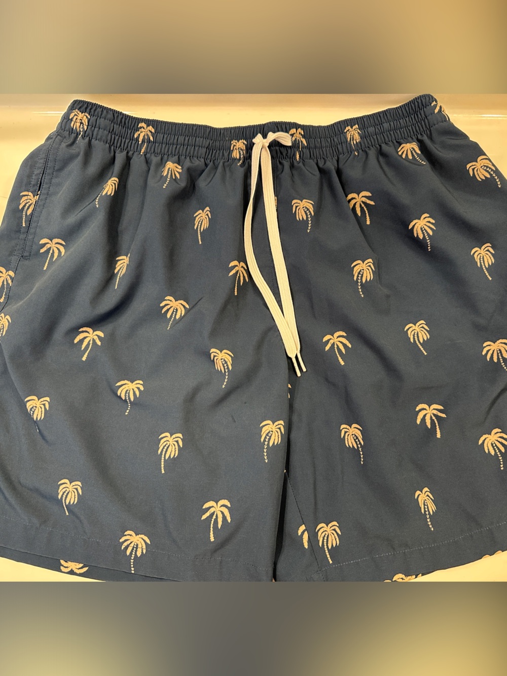 chubbies Navy Swim Trunks with Beige Palm Print XXL